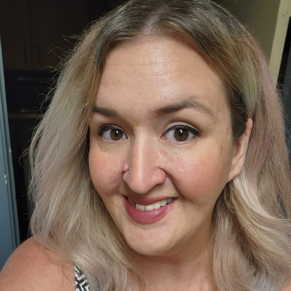 Meet your Posher, Jenny